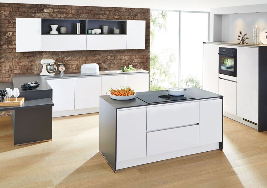 Küche in griffloser Optik