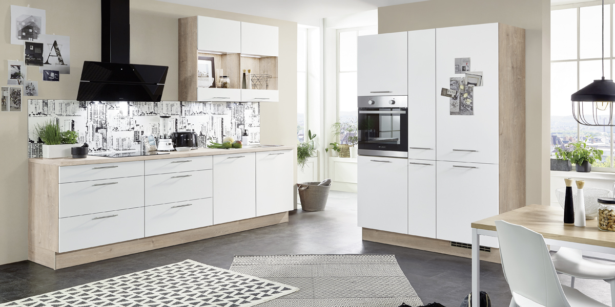 Weiß zählt nach wie vor zu den Lieblings-Einrichtungsfarben, denn Weiß ist zeitlos schön und tut einfach gut. Weiß nimmt sich dezent zuruck, lässt Räume großzugiger wirken und uberdauert jede Mode. Zudem ist Weiß unglaublich vielseitig und wandelbar. 